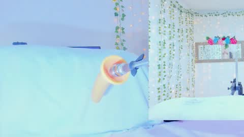 Snapshot of tiffanny_love__ chatting on 10-09-25, 09:29 Tiffanny online show from 10-09-25, 09:29