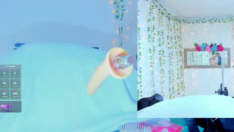 Snapshot of tiffanny_love__ chatting on 10-25-25, 09:06 Tiffanny online show from 10-25-25, 09:06