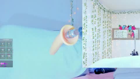 Snapshot of tiffanny_love__ chatting on 10-30-25, 09:11 Tiffanny online show from 10-30-25, 09:11