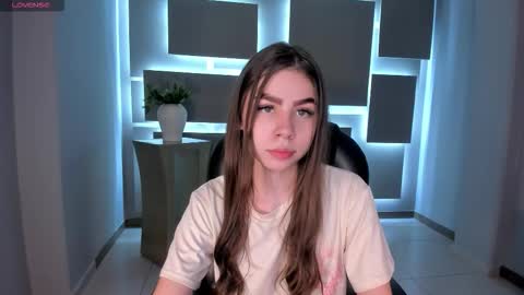 Snapshot of tiffannysins chatting on 11-08-25, 03:39 Tiffanny Sins online show from 11-08-25, 03:39