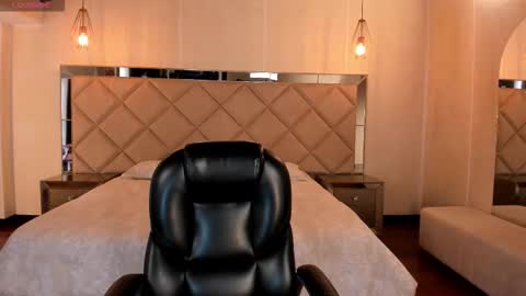 Snapshot of tiffannysins chatting on 02-28-26, 06:53 Tiffanny Sins online show from 02-28-26, 06:53