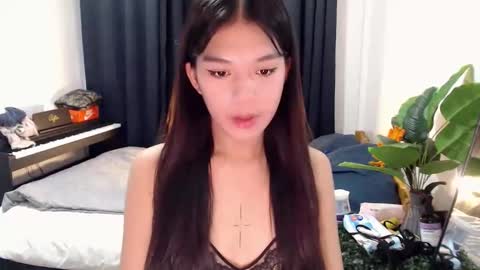 tiffany_amberx online show from 04-05-26, 04:15