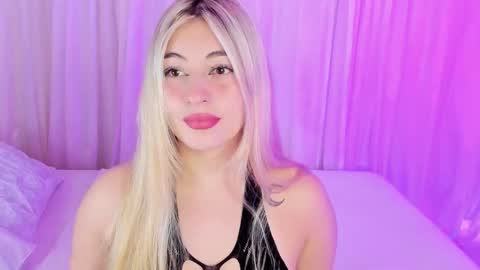 Snapshot of tiffany_beckerr chatting on 02-19-26, 01:07 Tiffany Becker online show from 02-19-26, 01:07