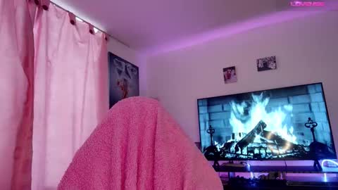 Snapshot of tiffany_bela chatting on 03-09-26, 08:57 Tiffany Bela online show from 03-09-26, 08:57