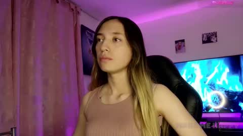 Snapshot of tiffany_bela chatting on 03-16-26, 12:17 Tiffany Bela online show from 03-16-26, 12:17