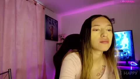 Snapshot of tiffany_bela chatting on 03-18-26, 10:13 Tiffany Bela online show from 03-18-26, 10:13