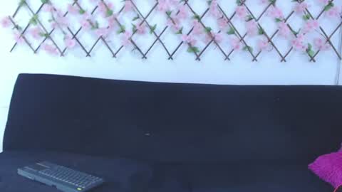 Tiffany online show from 06-25-26, 01:49