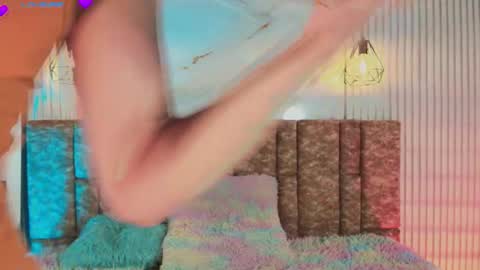 tiffany_johnson111 online show from 06-24-26, 07:24