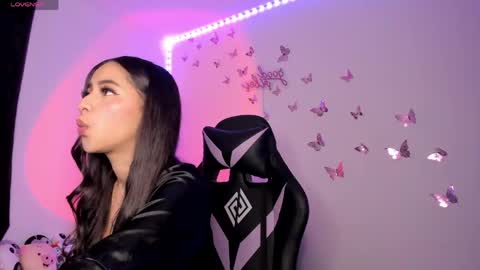 tiffany sofia online show from 04-20-26, 10:00