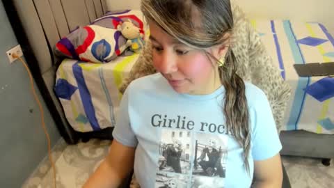 tiffany theressa online show from 12-19-25, 04:58