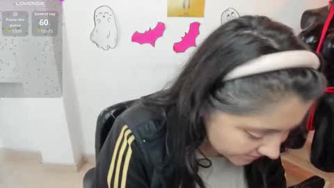 TiffanyAmazing online show from 10-09-25, 12:58