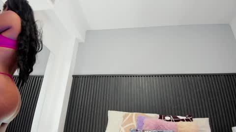 Snapshot of tiffanyjaccksonn chatting on 12-20-24, 11:43 Tifany online show from 12-20-24, 11:43