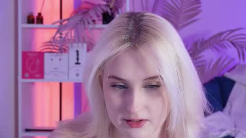 tiffanyjons online show from 02-15-26, 05:42