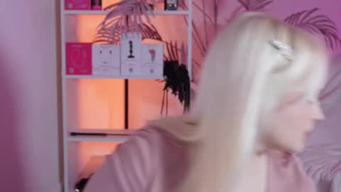 tiffanyjons online show from 03-17-26, 06:11