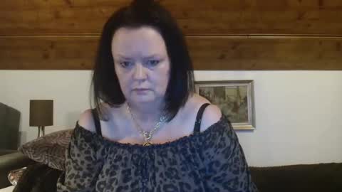 Snapshot of tiffanymature chatting on 10-02-25, 10:50 TiffanyMature online show from 10-02-25, 10:50