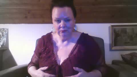TiffanyMature online show from 01-13-26, 03:50