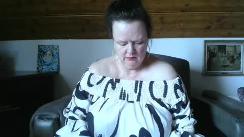 Snapshot of tiffanymature chatting on 05-20-26, 03:29 TiffanyMature online show from 05-20-26, 03:29