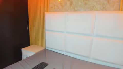 Snapshot of tiffanymonrow chatting on 02-14-26, 11:18 TiffanyMonrow online show from 02-14-26, 11:18