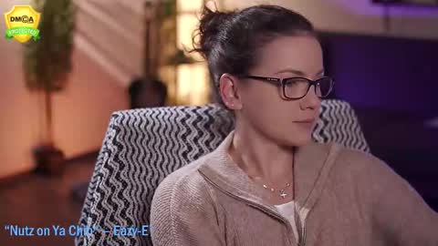 tiffanyriox online show from 10-15-25, 11:38