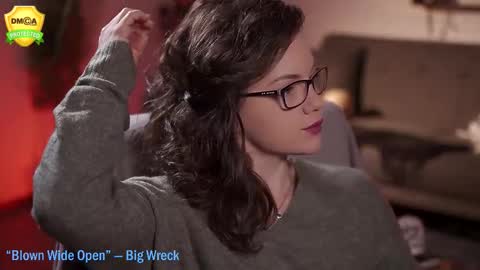 tiffanyriox online show from 11-01-25, 01:51