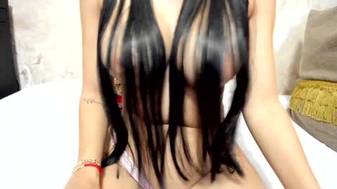 Snapshot of tiffanystone_ chatting on 12-24-24, 09:22 Tiffany online show from 12-24-24, 09:22