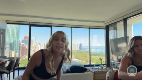 Snapshot of tiffstreatsxoxo chatting on 09-25-25, 05:27 Tiffstreatsxoxo online show from 09-25-25, 05:27