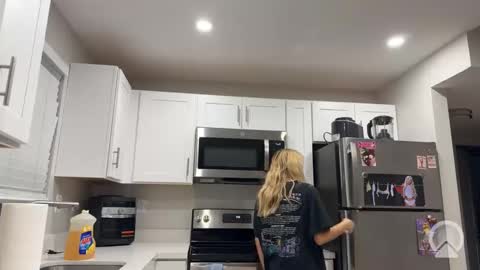 Snapshot of tiffstreatsxoxo chatting on 10-10-25, 11:42 Tiffstreatsxoxo online show from 10-10-25, 11:42