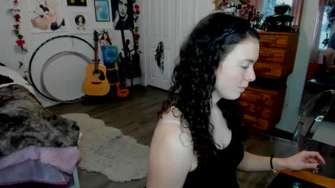 Snapshot of tiggerrosey chatting on 02-21-25, 10:59 All my Links online show from 02-21-25, 10:59