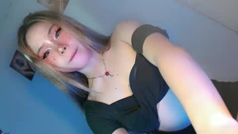 tight_elliana online show from 05-07-26, 08:36