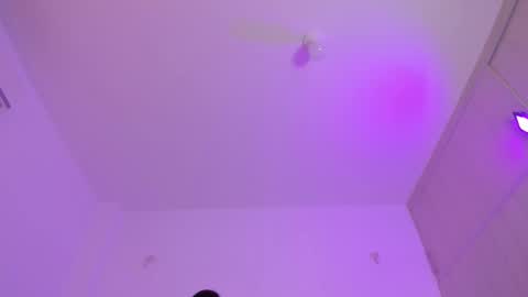 Tiny  online show from 11-20-25, 11:32