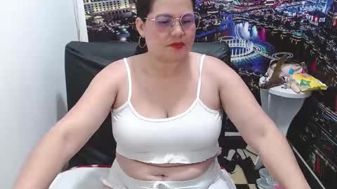 Tila online show from 02-28-26, 03:40