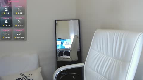 Tilly online show from 01-12-25, 03:57