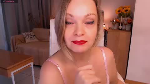Tilly online show from 06-19-26, 08:12