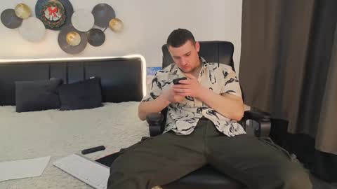 ask me online show from 01-06-25, 07:42