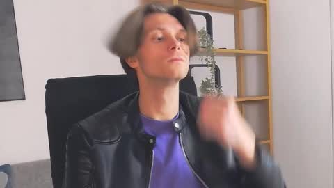 ask me online show from 12-02-25, 08:59