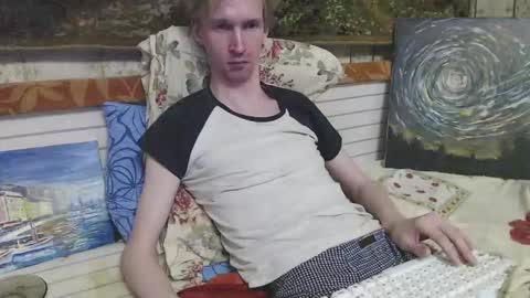 Snapshot of tima_drunk chatting on 09-17-25, 01:40 Timofey online show from 09-17-25, 01:40