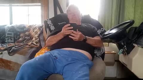 Snapshot of timamanda chatting on 04-29-26, 05:30 Tim Amanda online show from 04-29-26, 05:30