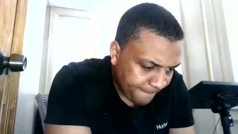 Snapshot of timelord3on chatting on 02-12-26, 04:46 timelord3on online show from 02-12-26, 04:46