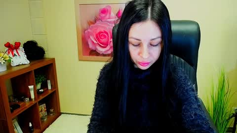 Luisa online show from 12-16-24, 10:50