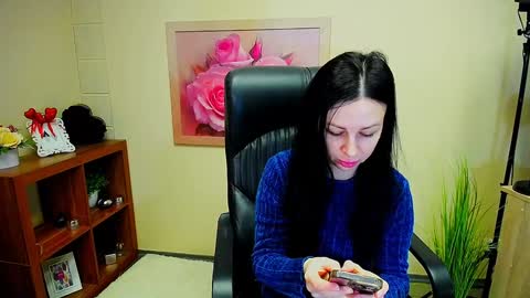 Luisa online show from 12-26-24, 09:01