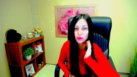 Luisa online show from 12-30-24, 12:31