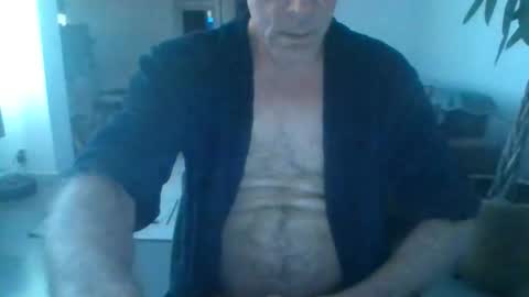 Snapshot of times20 chatting on 09-29-25, 05:01 times20 online show from 09-29-25, 05:01