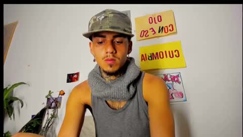 Snapshot of timewith_sebas chatting on 09-13-25, 12:43 salem online show from 09-13-25, 12:43