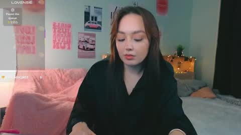 Mia online show from 01-06-26, 07:39