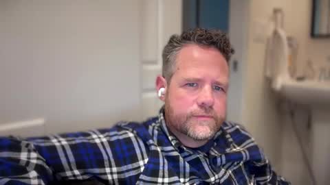 Snapshot of timjcali chatting on 11-05-25, 04:29 Tim online show from 11-05-25, 04:29