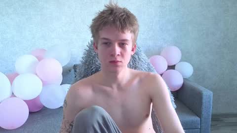Snapshot of timmy7topcut chatting on 04-09-26, 06:19 Timmy online show from 04-09-26, 06:19