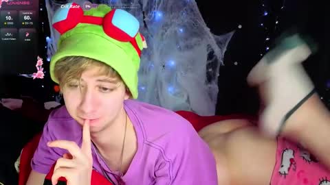 Timothy Fox online show from 11-19-25, 07:03