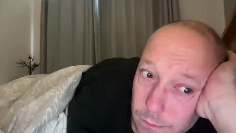 timtim19781978 online show from 03-10-26, 07:57