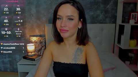 Snapshot of tina_xx_tina chatting on 03-16-26, 05:44 Kristina online show from 03-16-26, 05:44