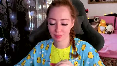 Snapshot of tinabrook chatting on 02-19-26, 04:41 Tina online show from 02-19-26, 04:41